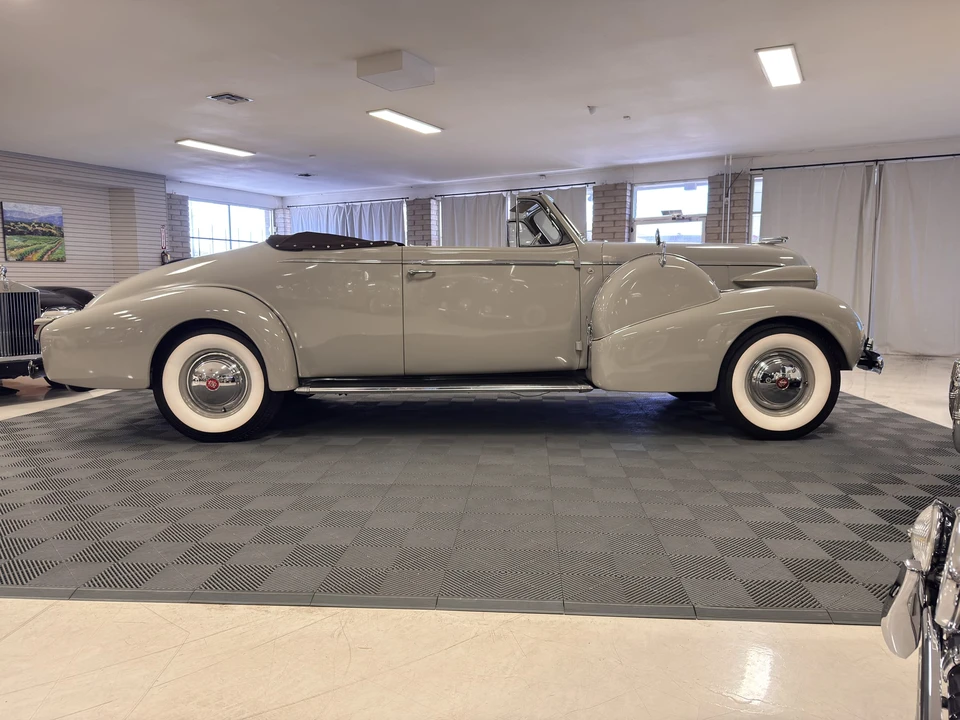1939 Cadillac Series 70 & 75 - Image 18 of 31