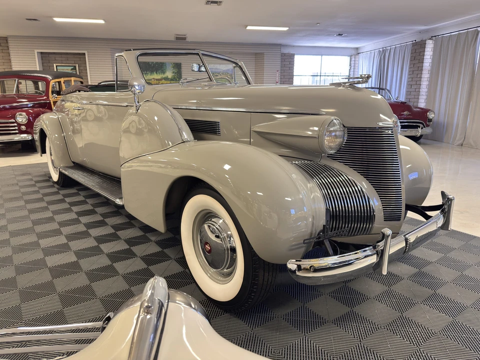 1939 Cadillac Series 70 & 75 - Image 17 of 31