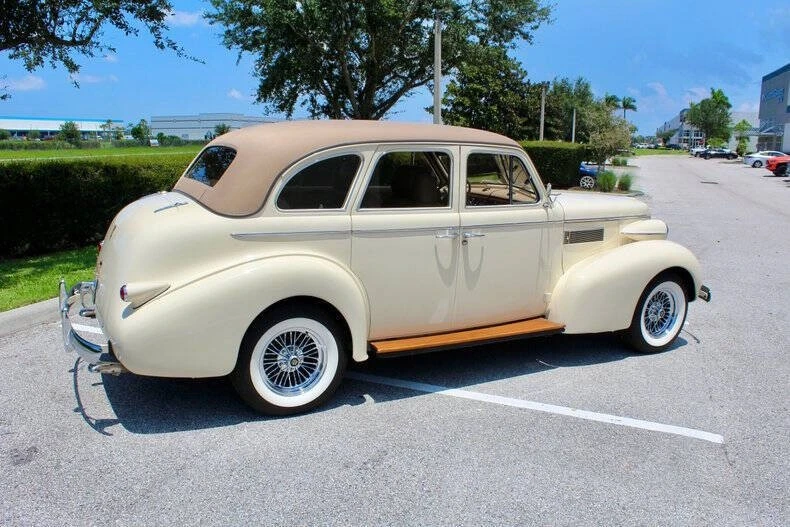 1939 Cadillac Series 61 - Image 15 of 21