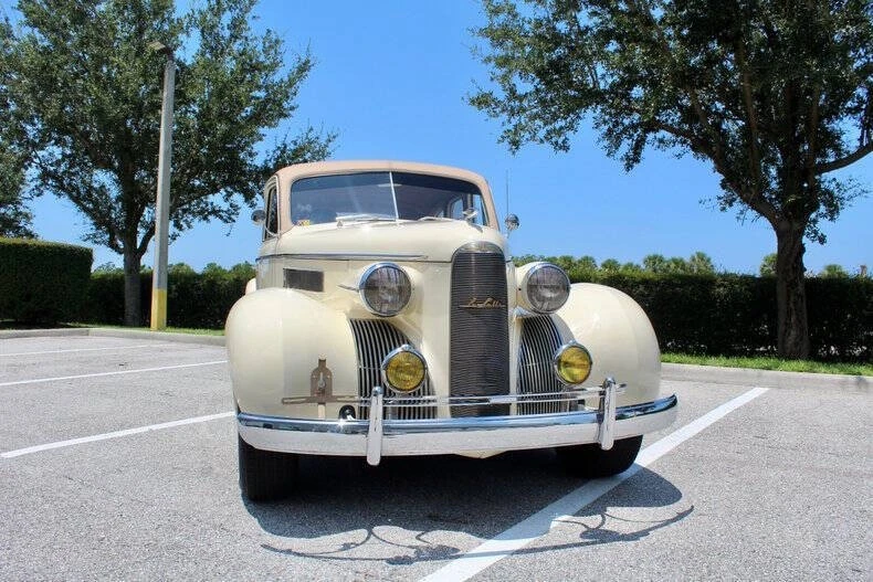 1939 Cadillac Series 61 - Image 5 of 12