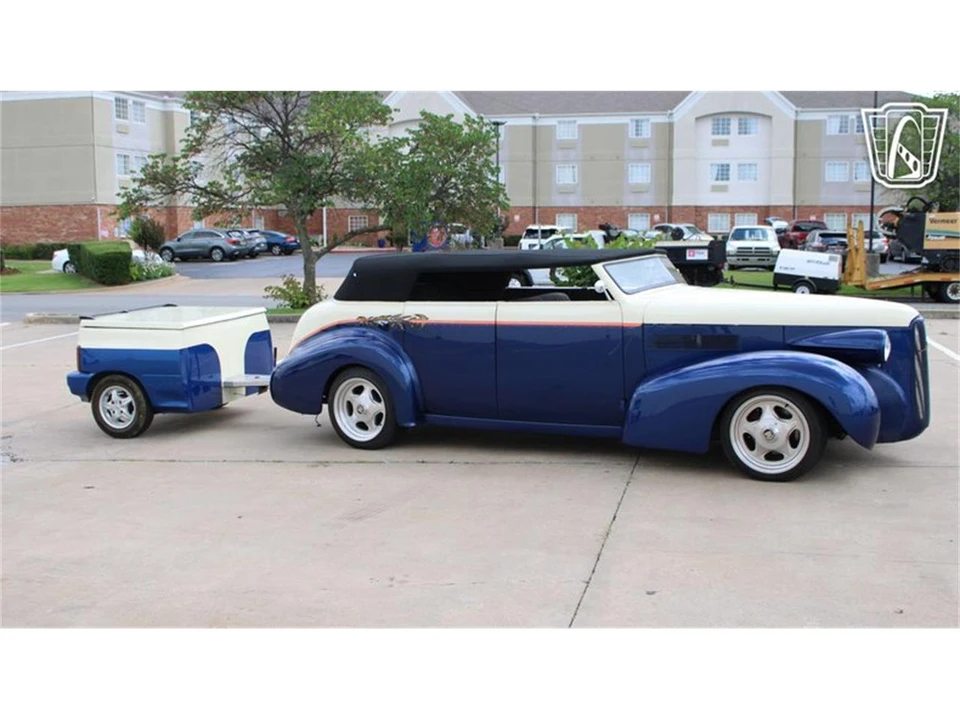 1939 Cadillac Series 61 - Image 2 of 31