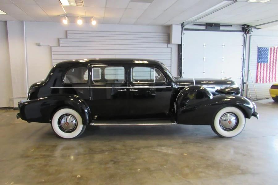 1939 Cadillac Series 70 & 75 - Image 2 of 12
