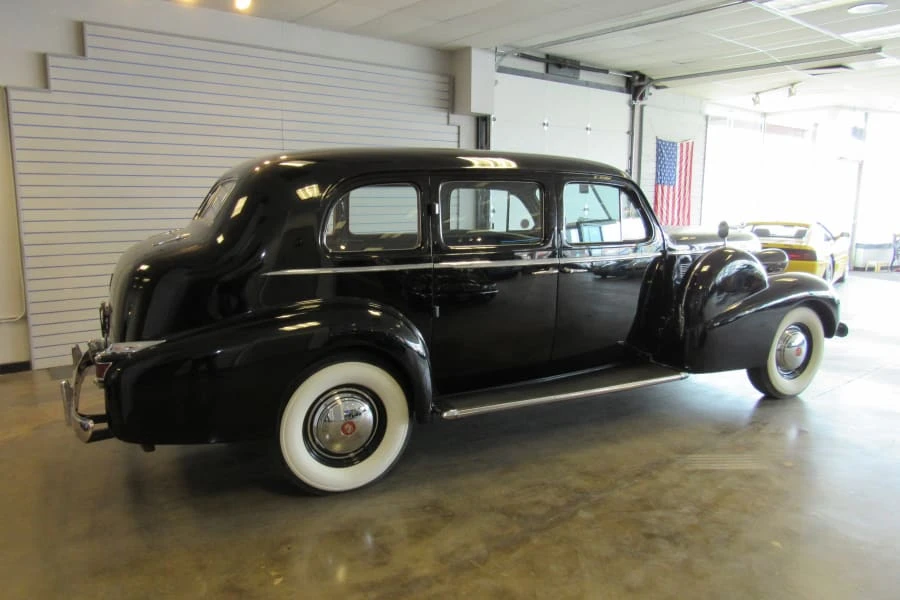1939 Cadillac Series 70 & 75 - Image 3 of 12