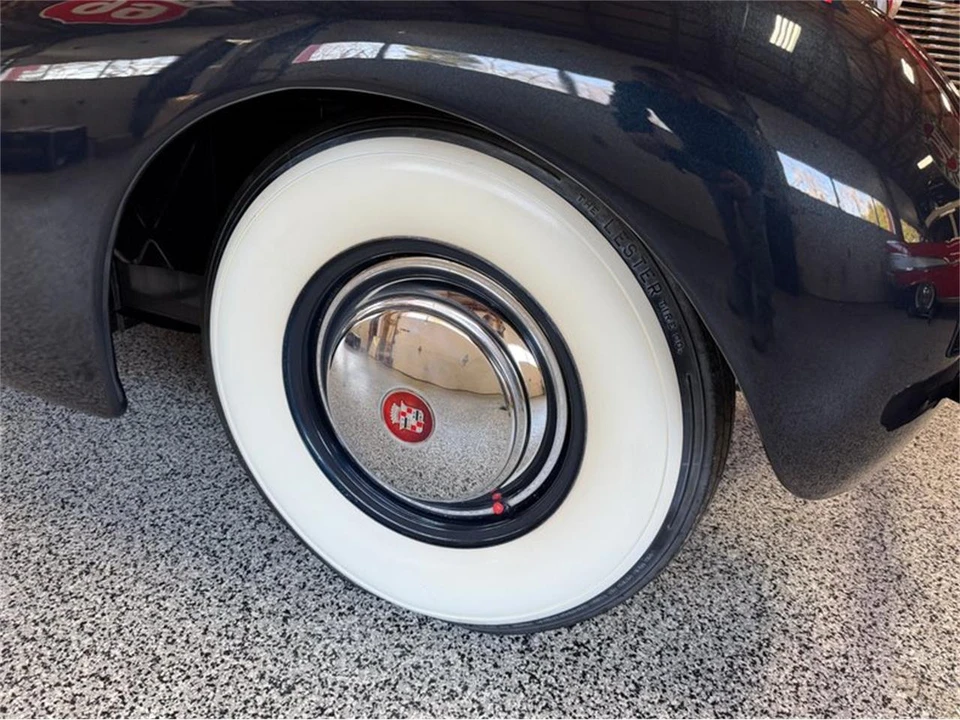 1939 Cadillac Series 61 - Image 29 of 31