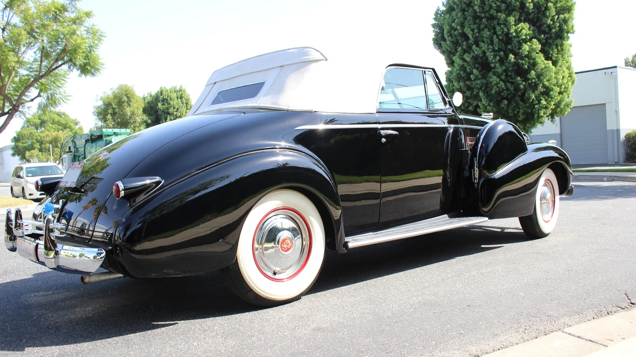 1939 Cadillac Series 61 - Image 2 of 12