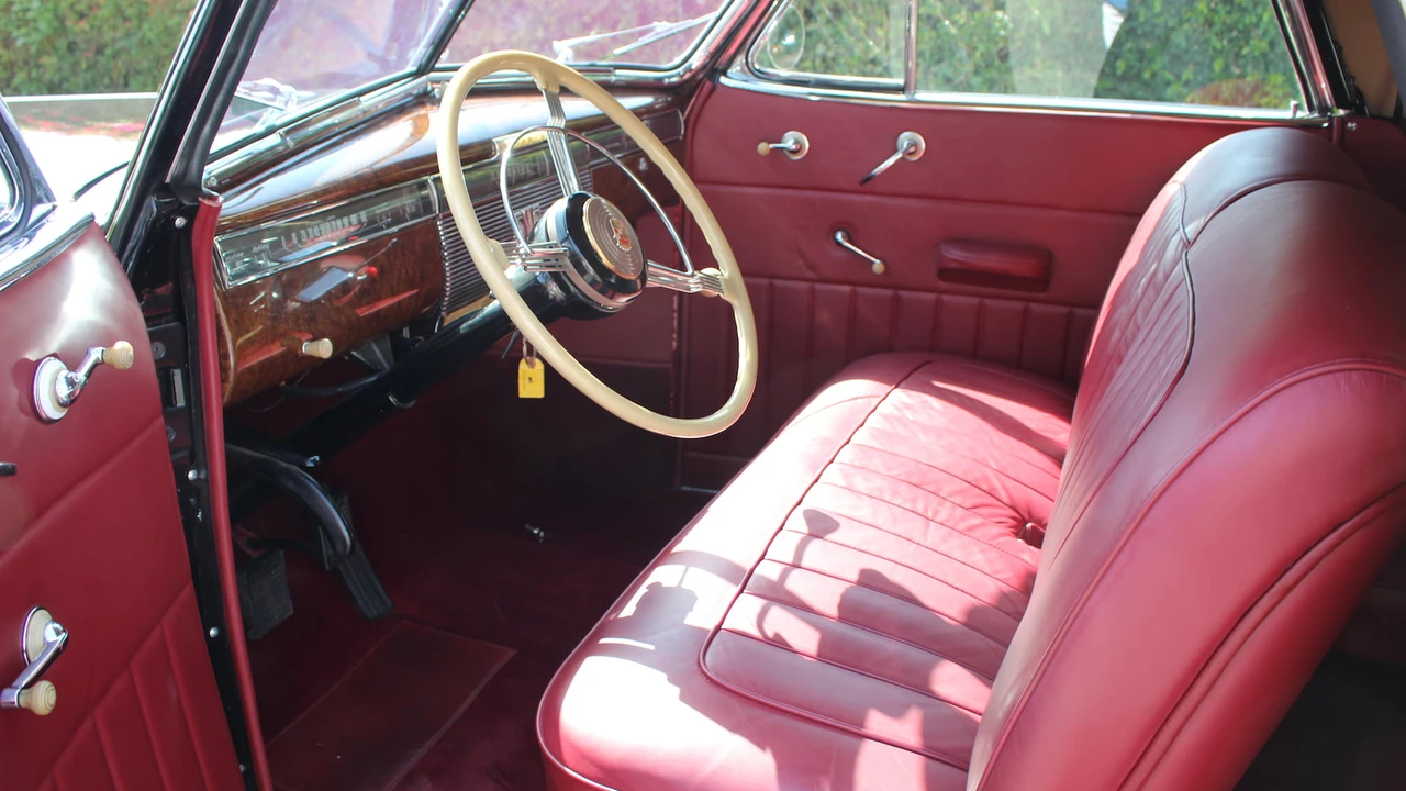 1939 Cadillac Series 61 - Image 3 of 12