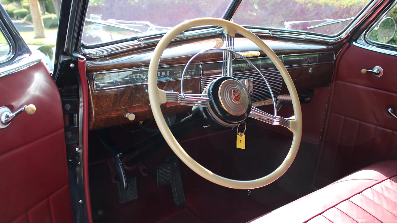 1939 Cadillac Series 61 - Image 4 of 12