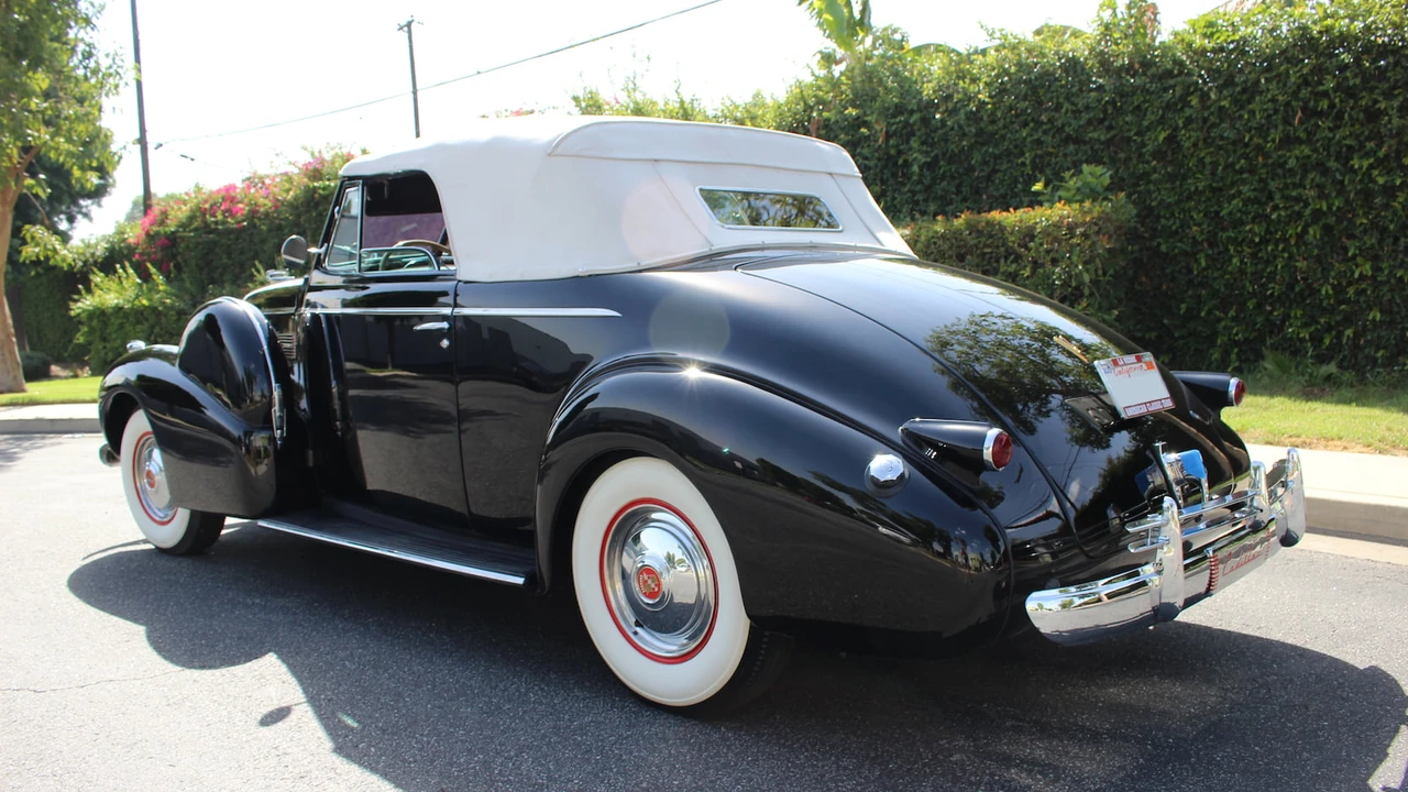 1939 Cadillac Series 61 - Image 10 of 12