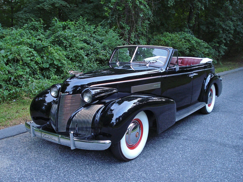 1939 Cadillac Series 61 - Image 2 of 8