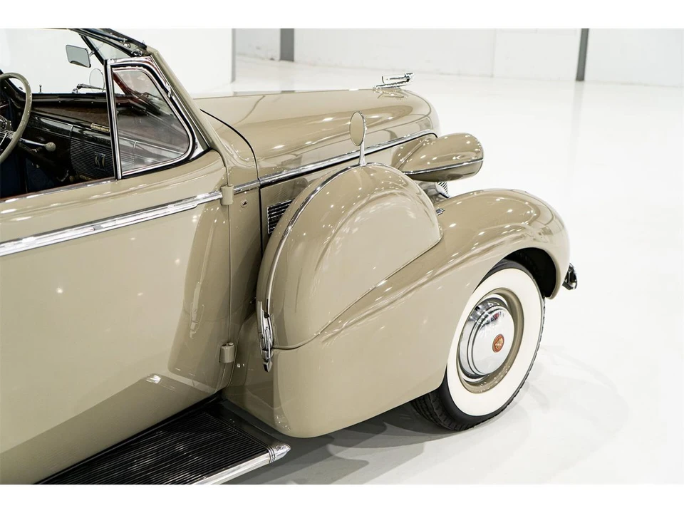 1939 Cadillac Series 70 & 75 - Image 30 of 31