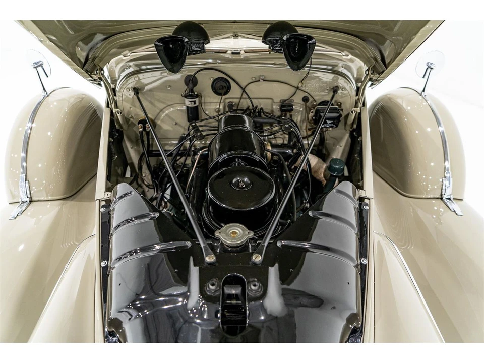 1939 Cadillac Series 70 & 75 - Image 12 of 31