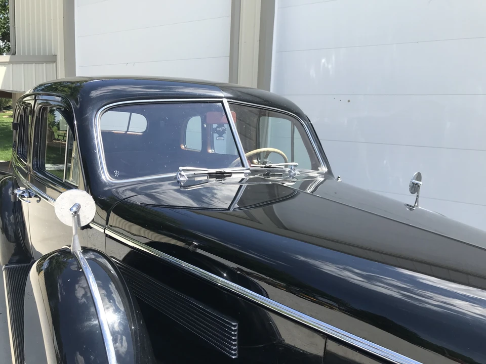 1939 Cadillac Series 70 & 75 - Image 25 of 31