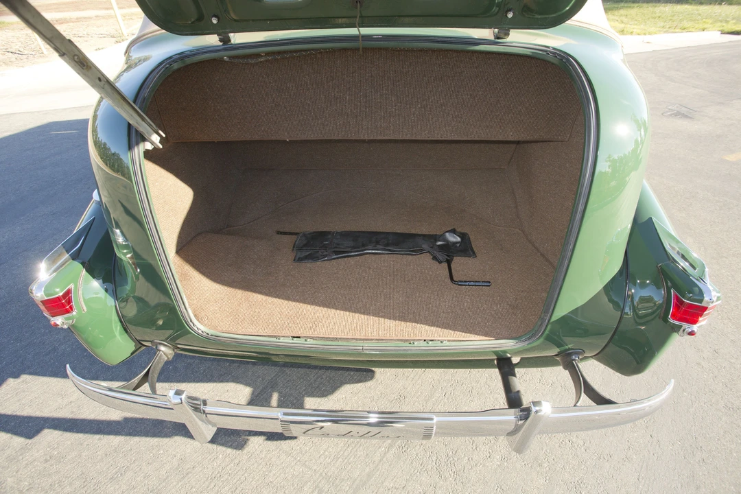 1939 Cadillac Series 70 & 75 - Image 16 of 24