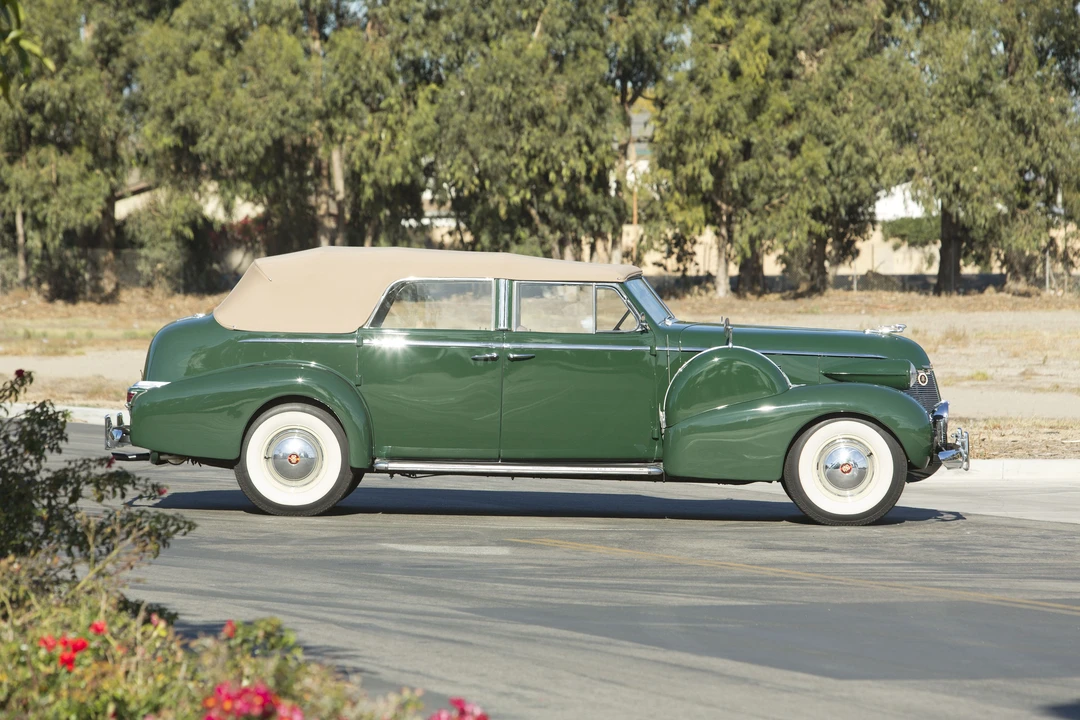 1939 Cadillac Series 70 & 75 - Image 12 of 24