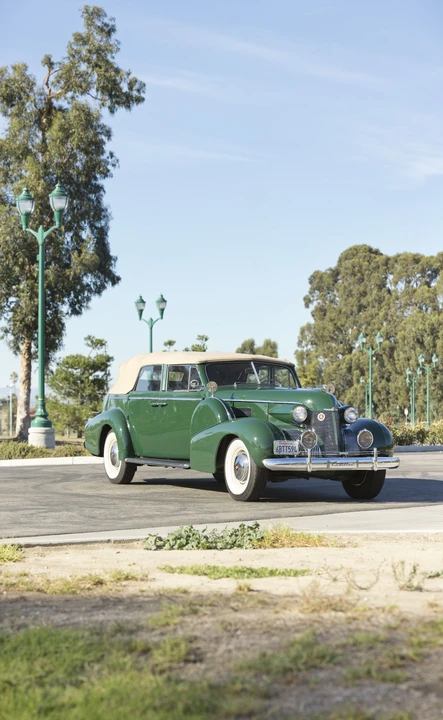 1939 Cadillac Series 70 & 75 - Image 23 of 24