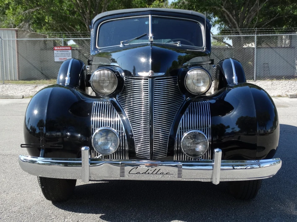 1939 Cadillac Series 70 & 75 - Image 4 of 31