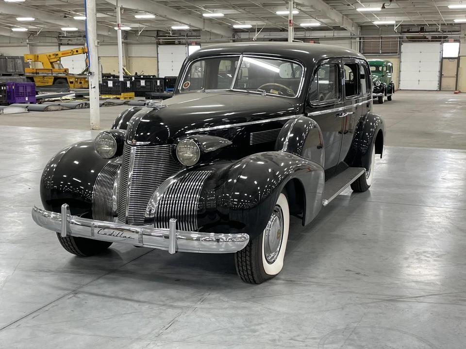 1939 Cadillac Series 70 & 75 - Image 3 of 31