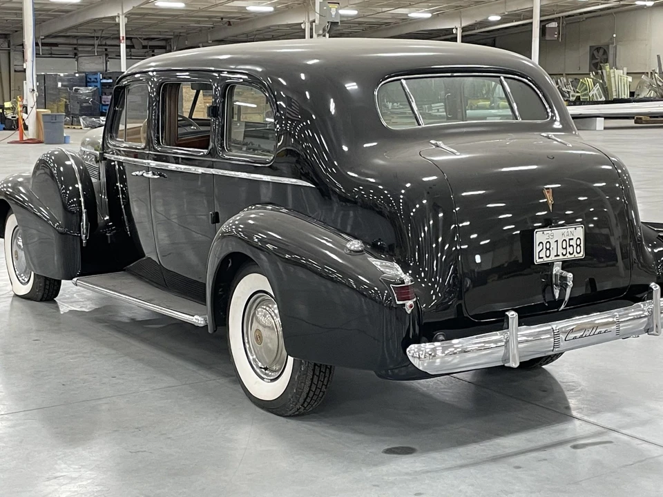 1939 Cadillac Series 70 & 75 - Image 11 of 31