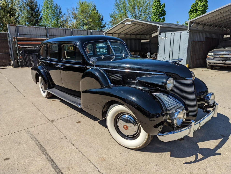 1939 Cadillac Series 70 & 75 - Image 2 of 31