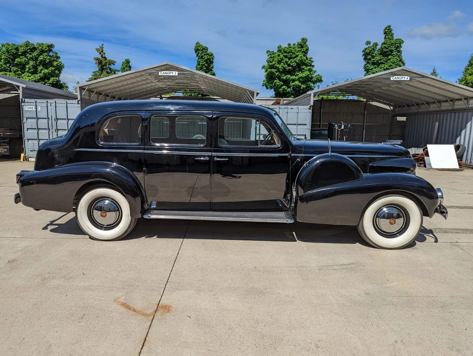 1939 Cadillac Series 70 & 75 - Image 3 of 31