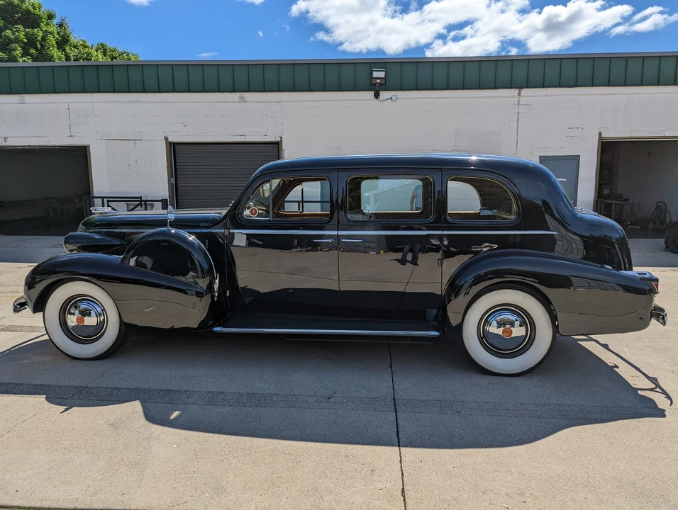 1939 Cadillac Series 70 & 75 - Image 7 of 31