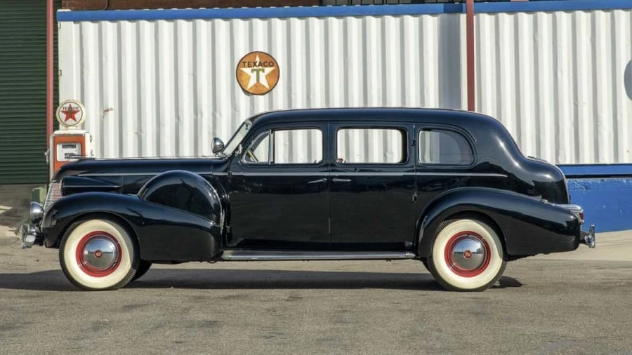 1939 Cadillac Series 70 & 75 - Image 9 of 26