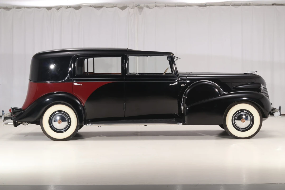 1939 Cadillac Series 70 & 75 - Image 15 of 31