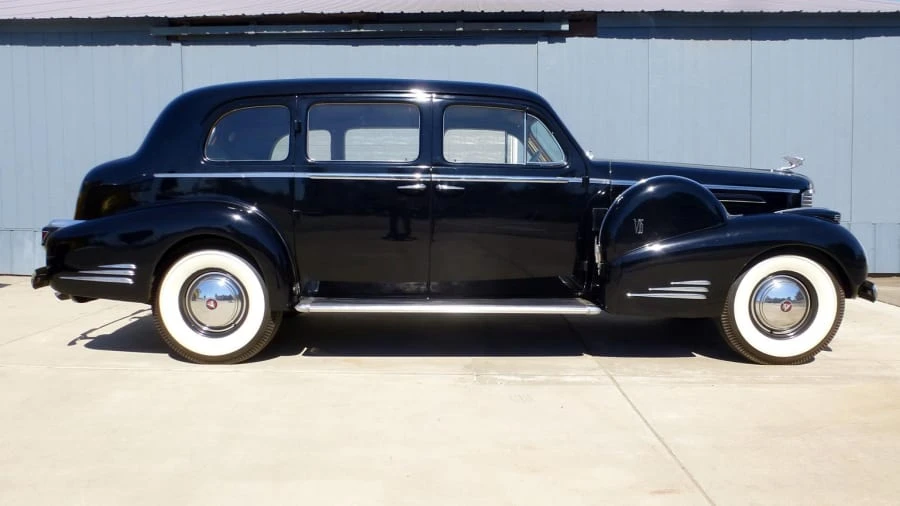1939 Cadillac Series 70 & 75 - Image 10 of 11