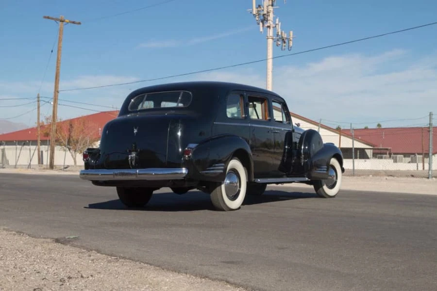 1939 Cadillac Series 70 & 75 - Image 3 of 12
