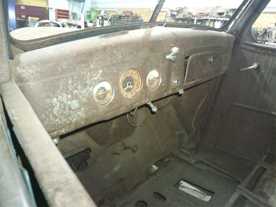 1939 Chevrolet Pickup 2nd Gen - Image 15 of 17
