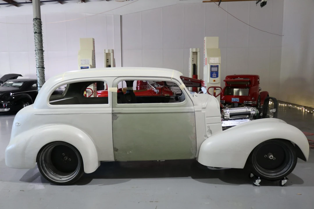 1939 Chevrolet Standard & Master & Master Deluxe & Special Deluxe - Image 4 of 31