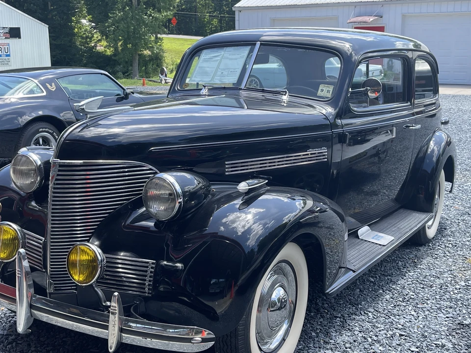1939 Chevrolet Standard & Master & Master Deluxe & Special Deluxe - Image 2 of 31