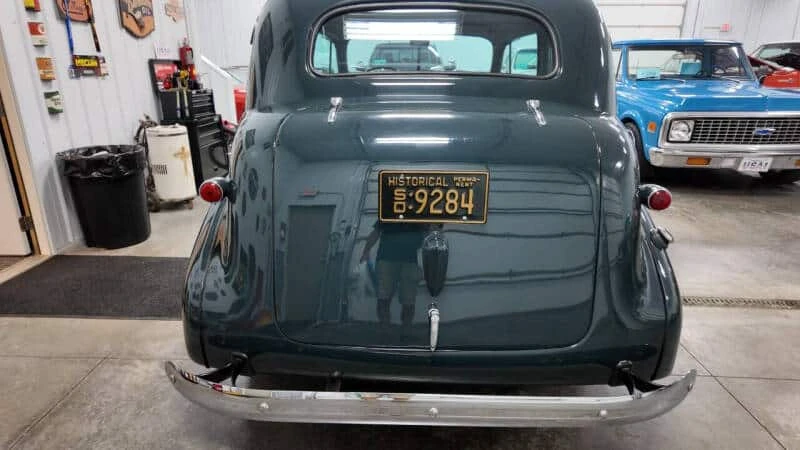 1939 Chevrolet Standard & Master & Master Deluxe & Special Deluxe - Image 5 of 24