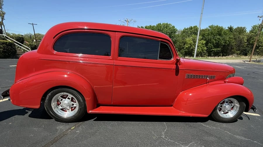 1939 Chevrolet Standard & Master & Master Deluxe & Special Deluxe - Image 3 of 21
