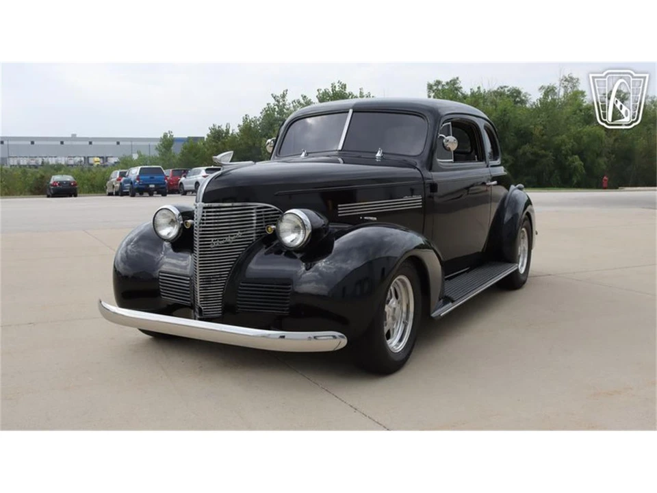 1939 Chevrolet Special & Deluxe & Fleetline - Image 2 of 31