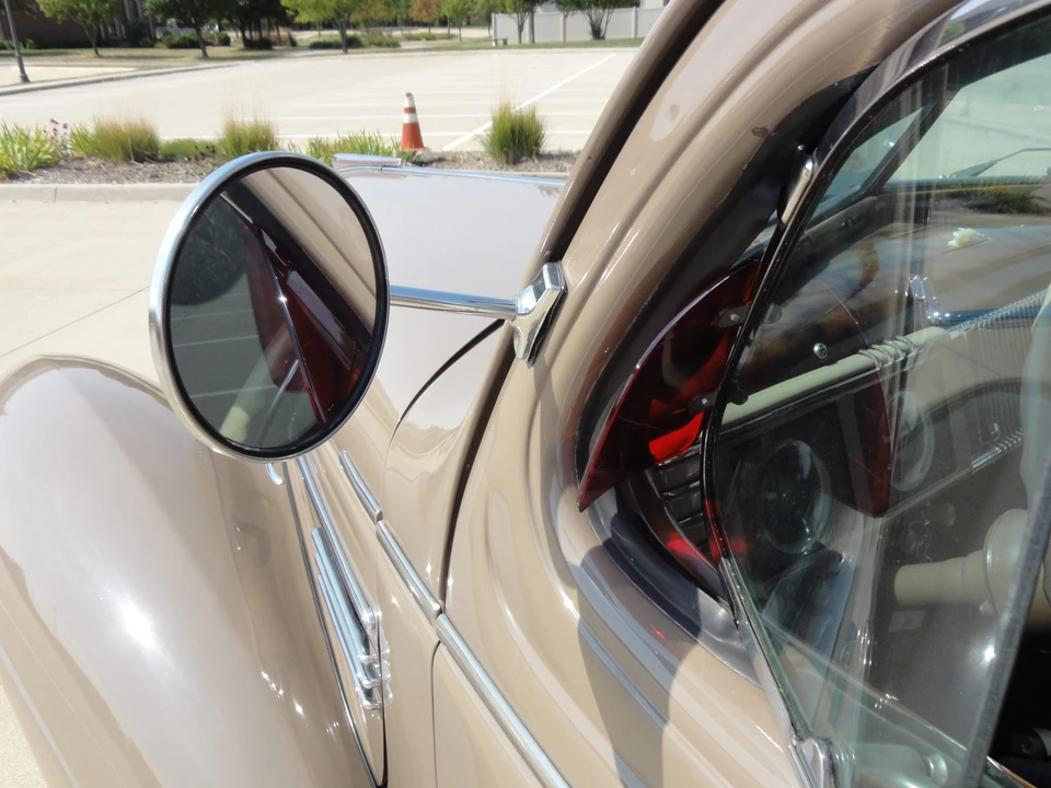 1939 Chrysler Windsor - Image 30 of 31