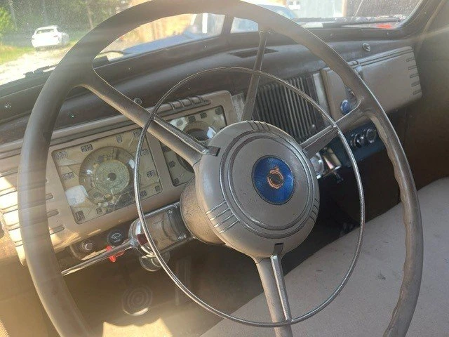 1939 Chrysler Windsor - Image 9 of 12