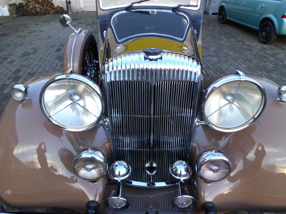 1939 Daimler - Image 10 of 16