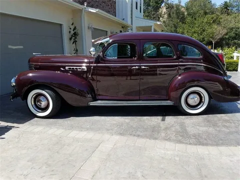 1939 DeSoto 4-Dr Sedan