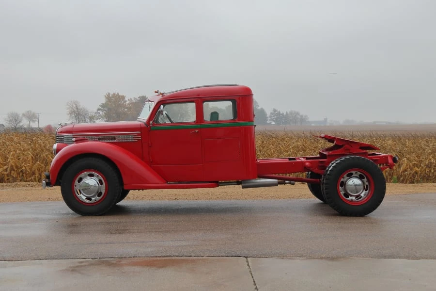1939 Diamond T - Image 2 of 31