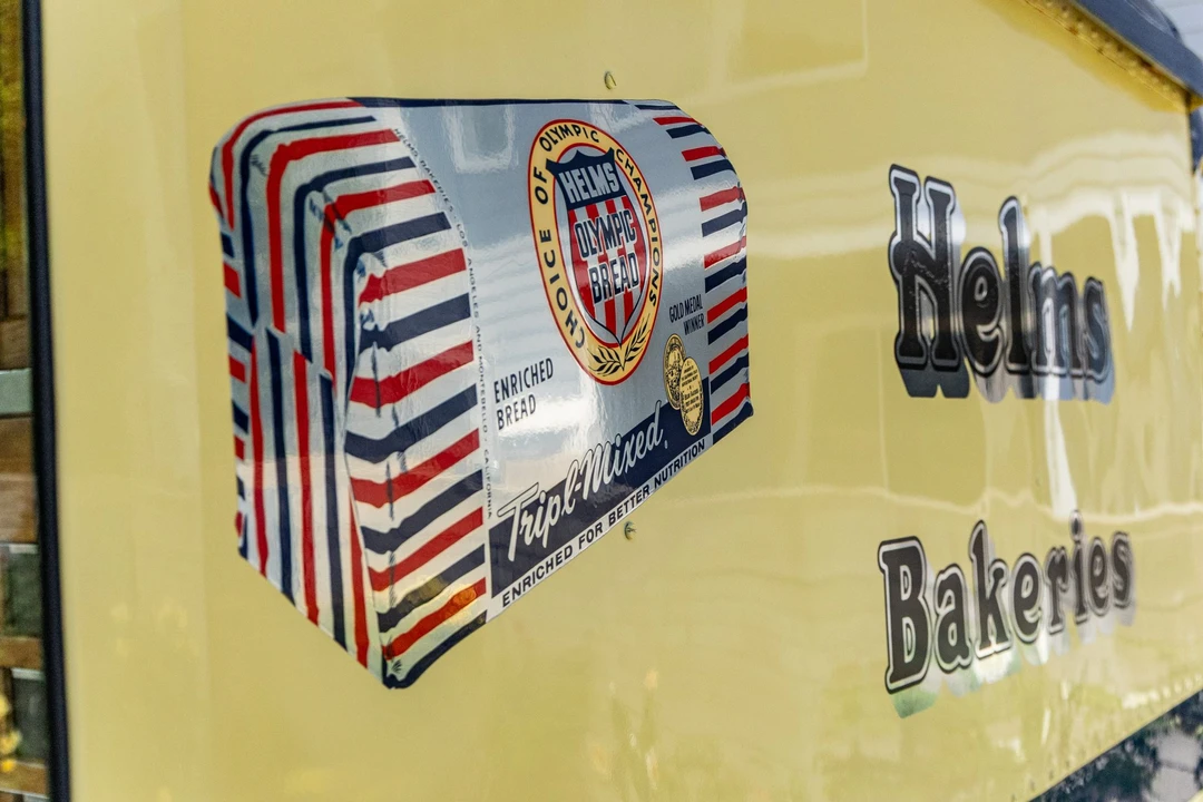 1939 Twin Coach - Image 13 of 31
