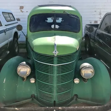 1939 International D-15 Panel Van