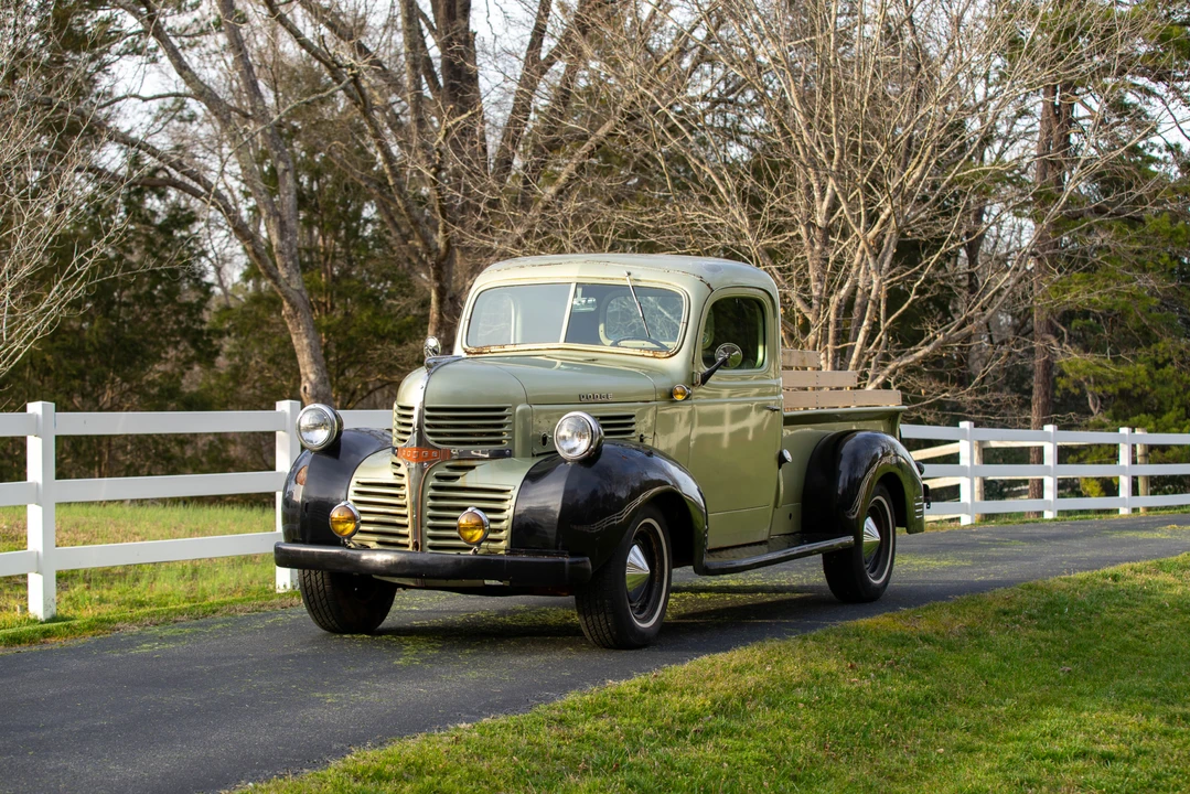 1939 Dodge T/V/W Series - Image 2 of 31