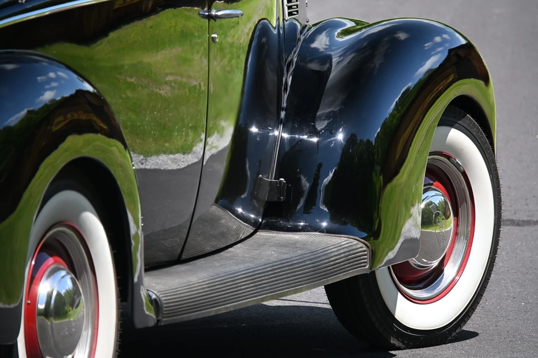1939 Ford Standard & Deluxe & Super Deluxe - Image 16 of 31