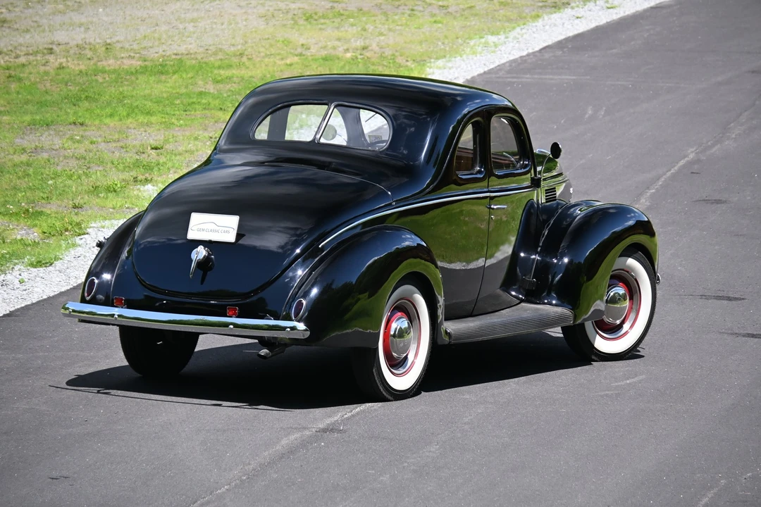 1939 Ford Standard & Deluxe & Super Deluxe - Image 2 of 31