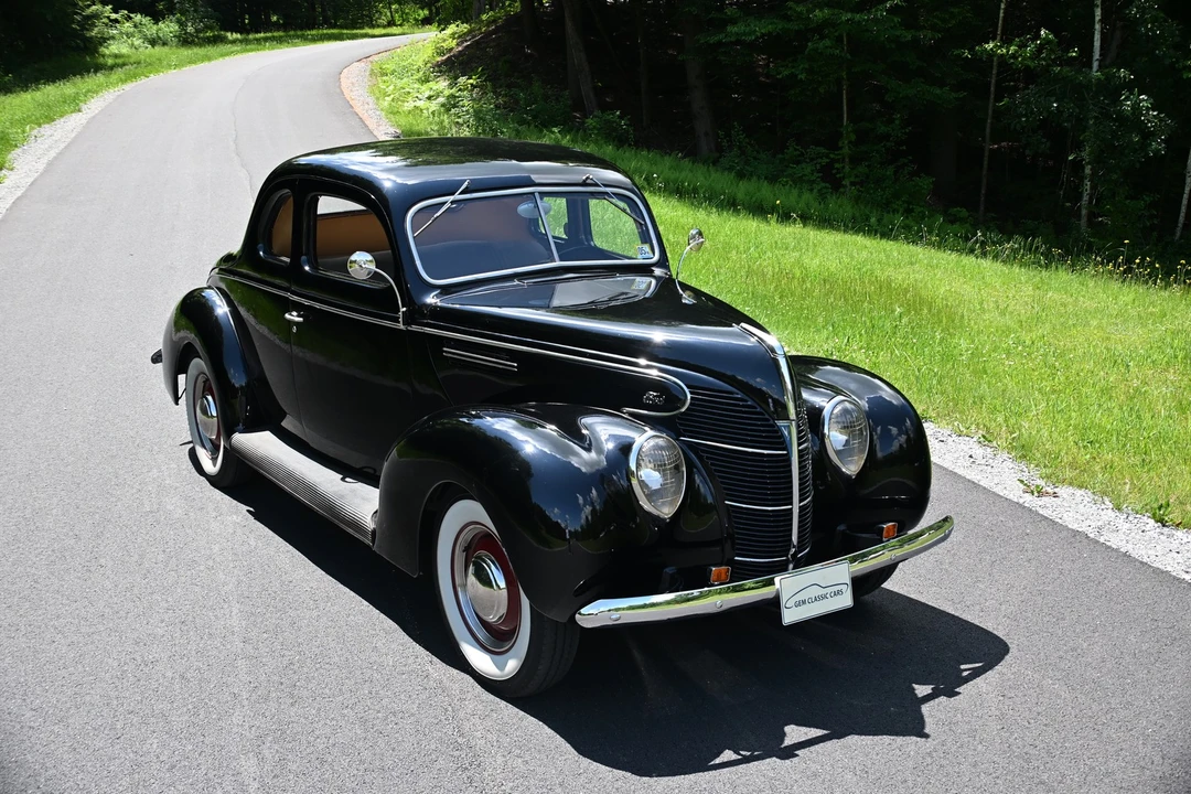 1939 Ford Standard & Deluxe & Super Deluxe - Image 9 of 31