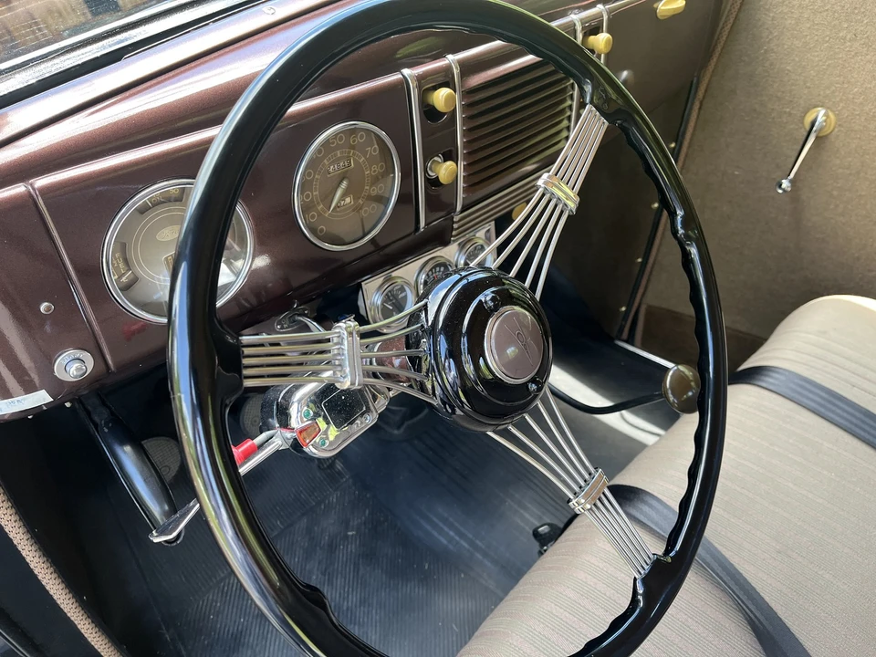 1939 Ford Standard & Deluxe & Super Deluxe - Image 22 of 31