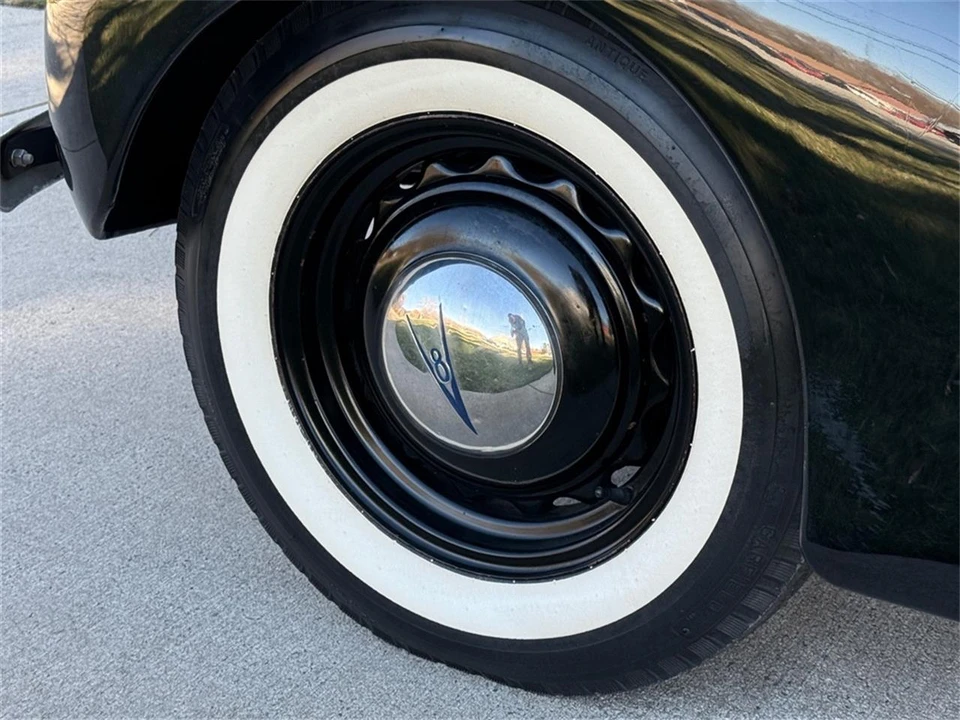 1939 Ford Standard & Deluxe & Super Deluxe - Image 11 of 31