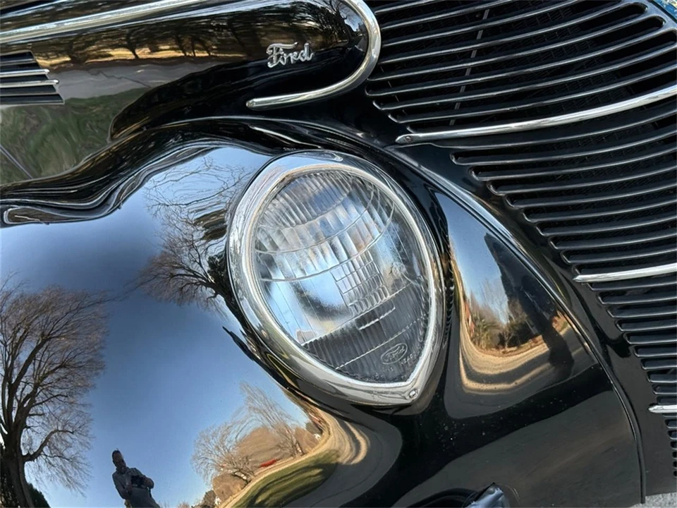 1939 Ford Standard & Deluxe & Super Deluxe - Image 7 of 31