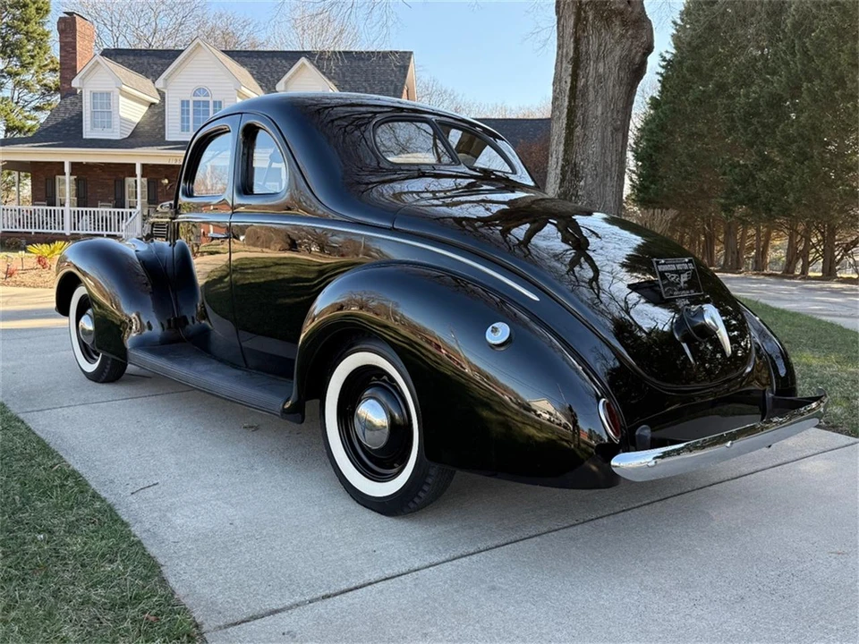 1939 Ford Standard & Deluxe & Super Deluxe - Image 2 of 31